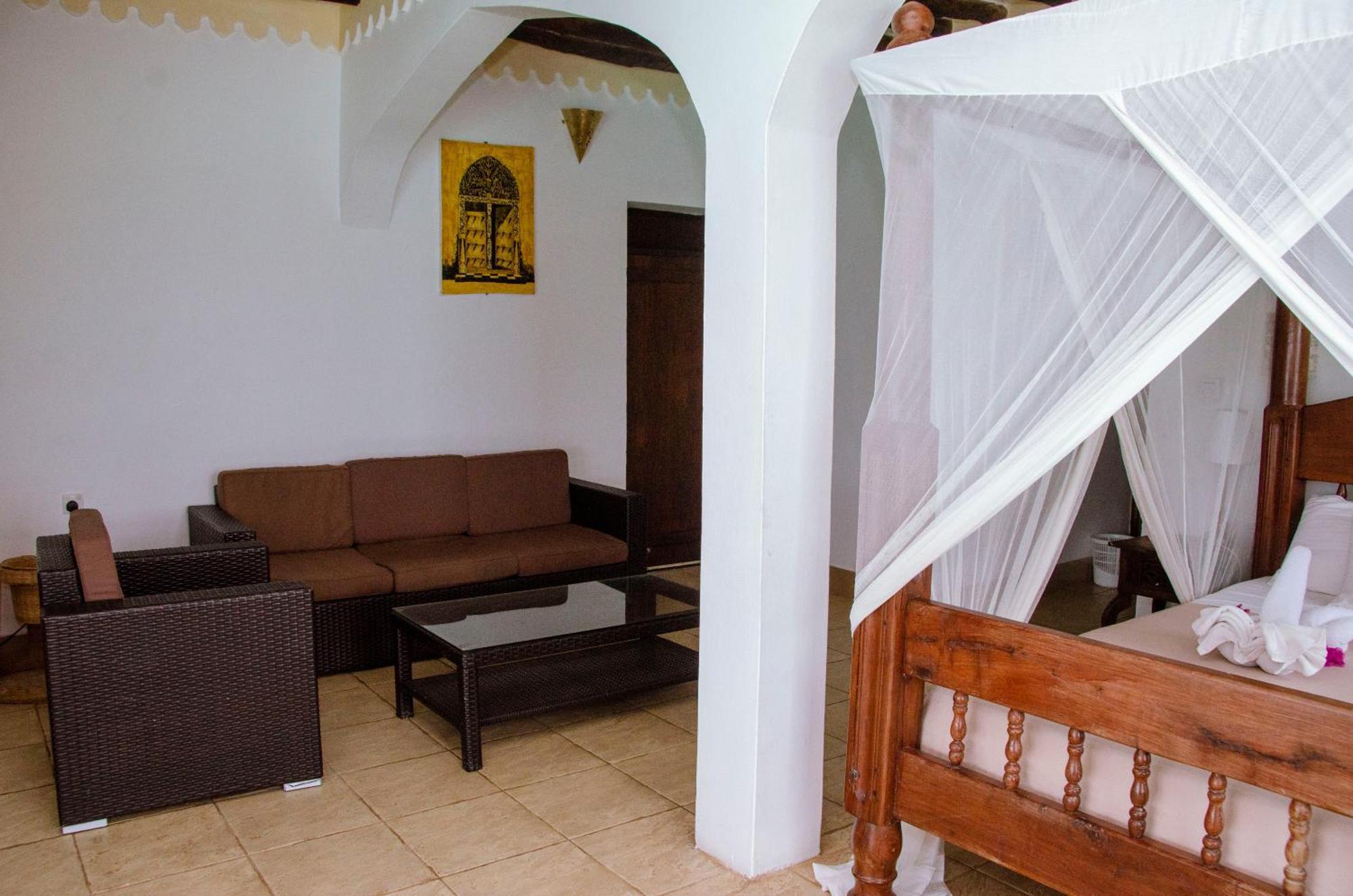 Langi Langi Beach Bungalows นูงวี ภายนอก รูปภาพ
